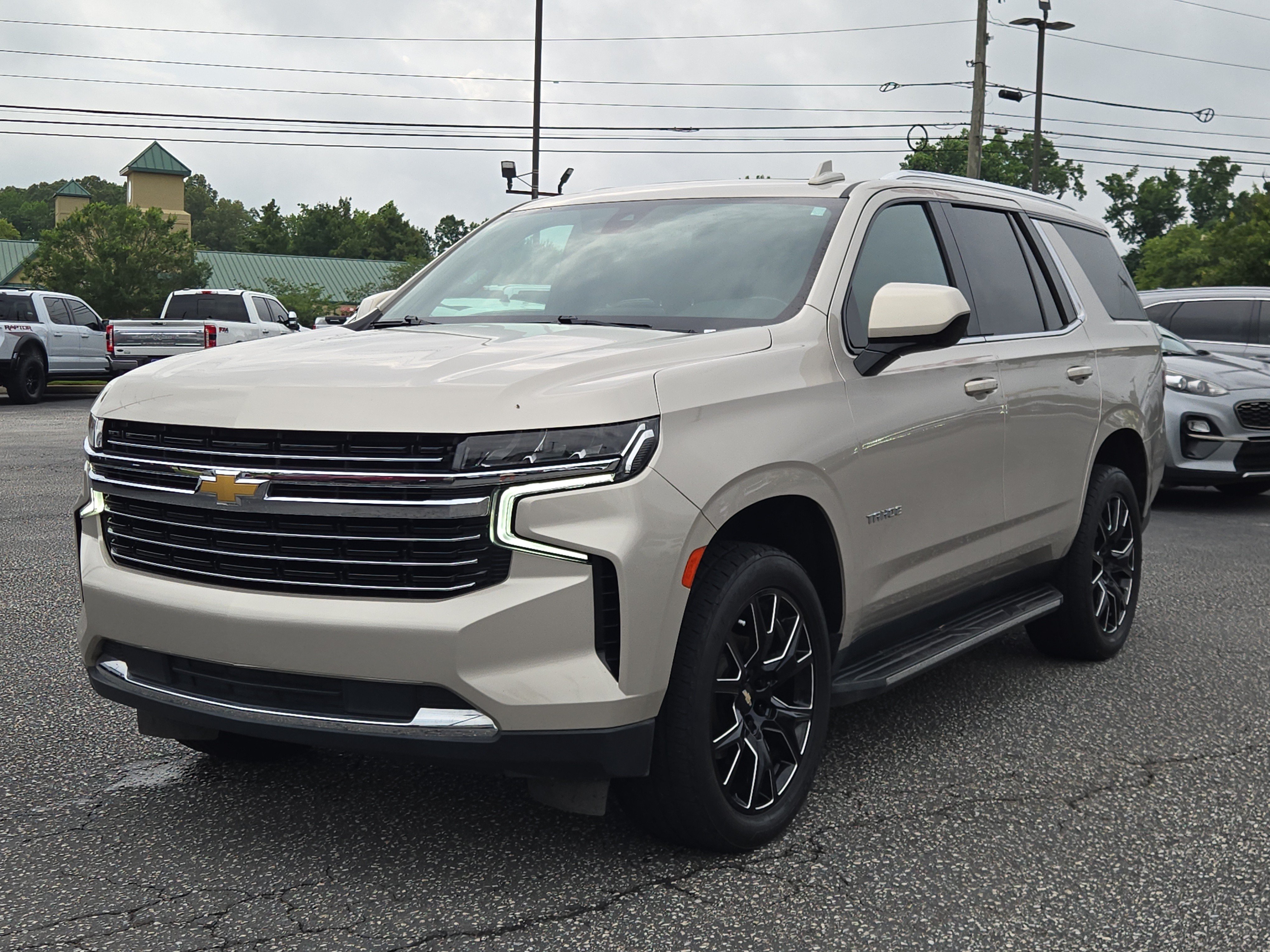Used 2021 Chevrolet Tahoe LT w/ Rear Media and Nav Package RWD image 2