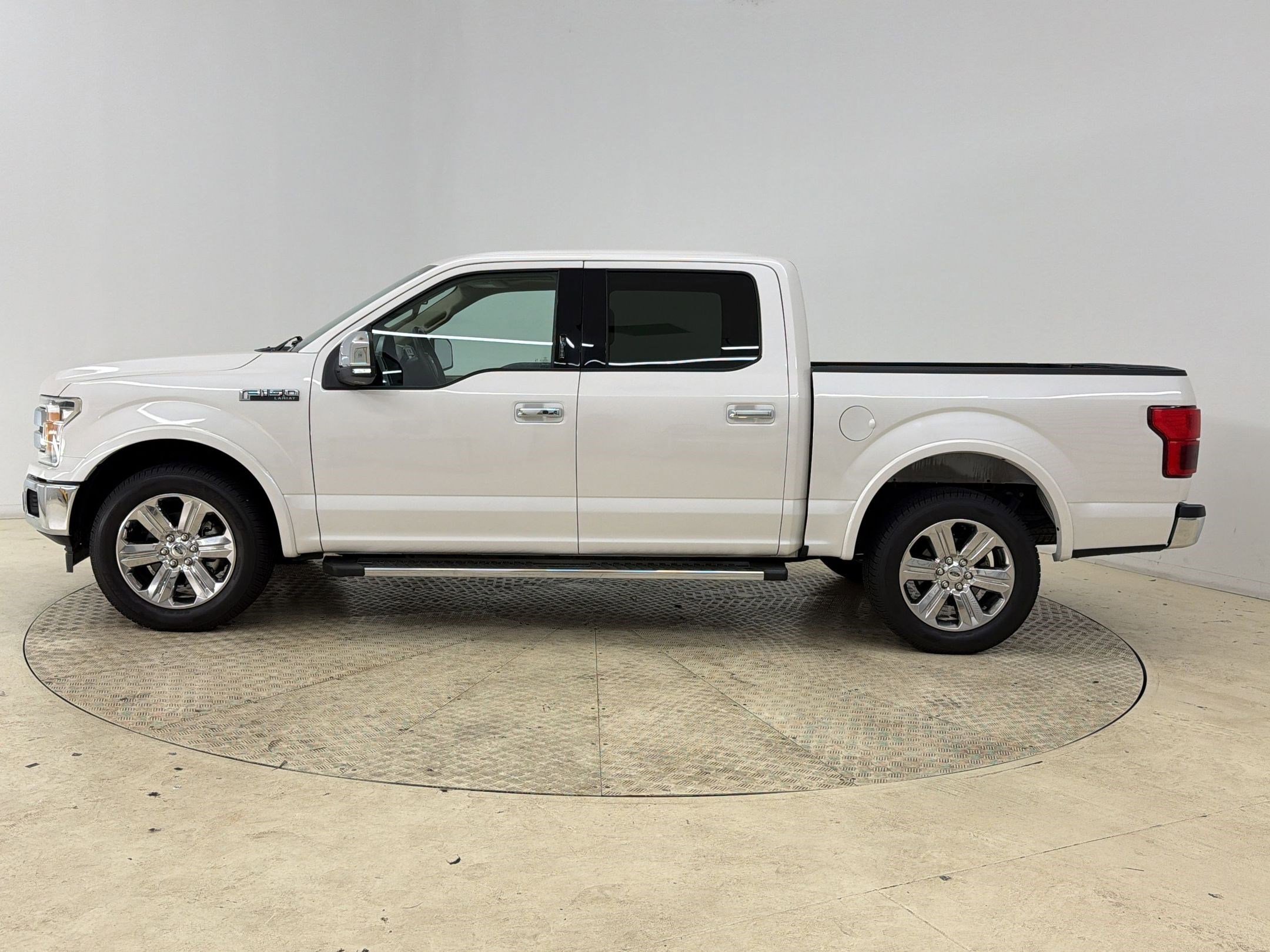 Certified 2019 Ford F150 Lariat RWD image 2