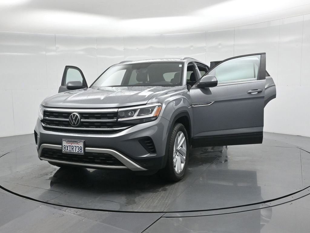 Used 2021 Volkswagen Atlas Cross Sport SE w/ Panoramic Sunroof Package image 52