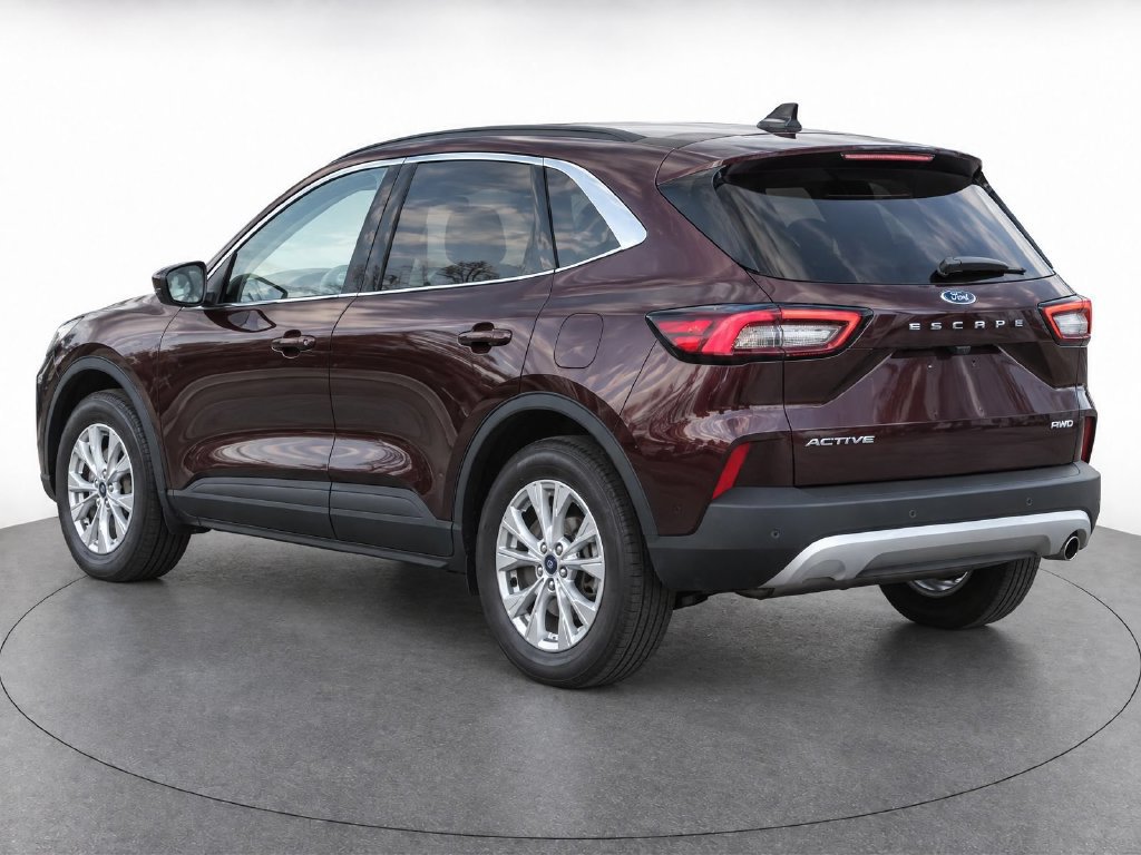 Certified 2023 Ford Escape Active w/ Tech Pack #2 AWD/4WD image 4