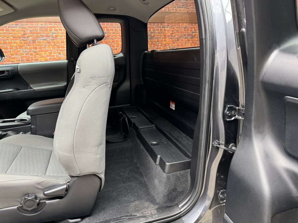 Used 2021 Toyota Tacoma SR AWD/4WD image 21