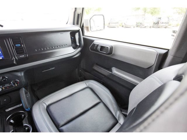 Certified 2022 Ford Bronco Black Diamond AWD/4WD image 9