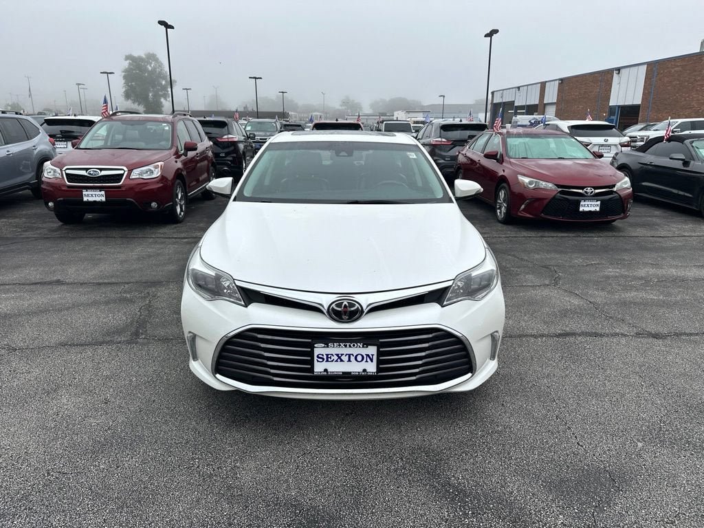 Used 2018 Toyota Avalon Limited w/ Carpet Mat Package FWD image 2