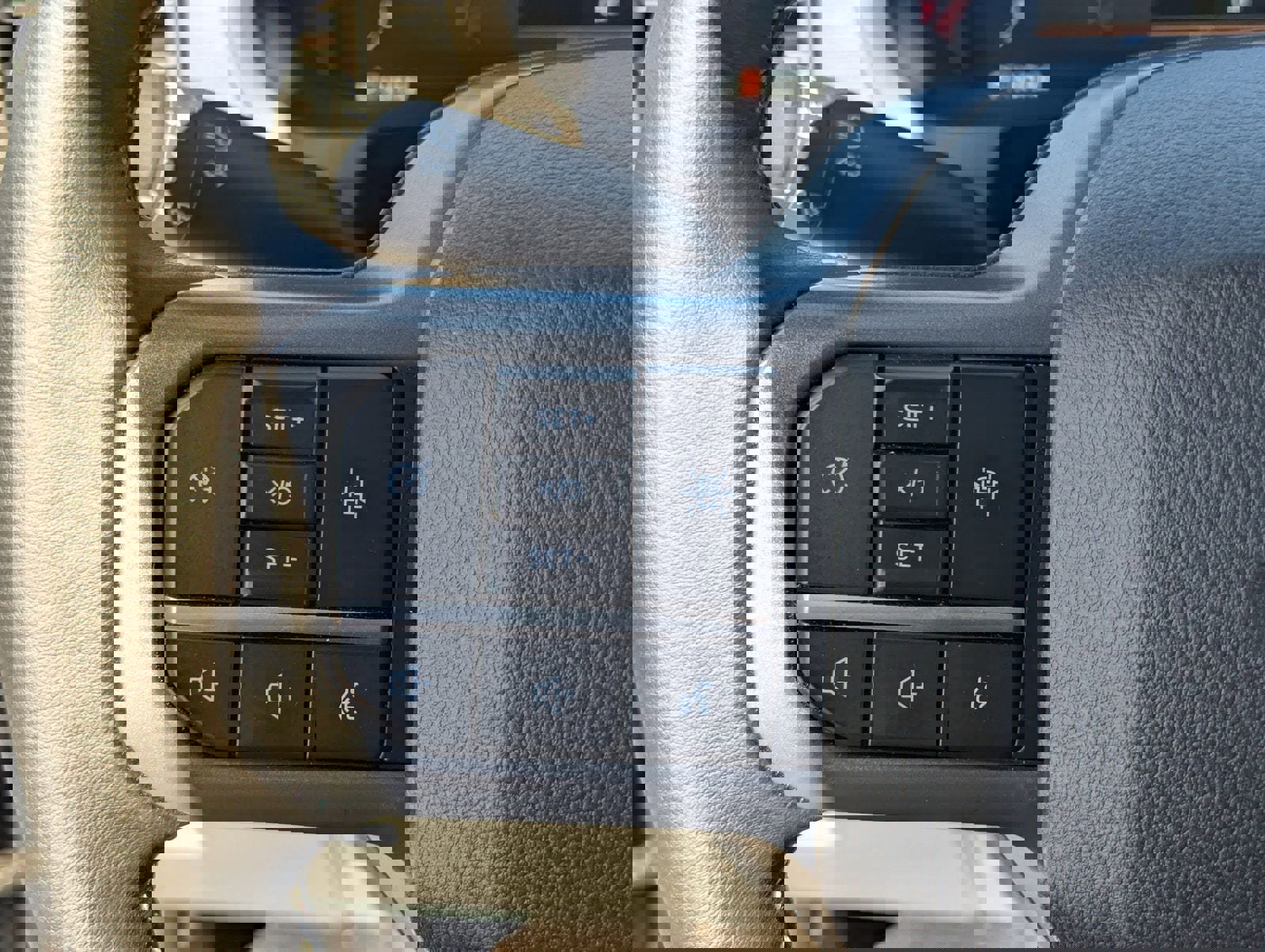 Certified 2025 Ford F150 XLT w/ Equipment Group 301A Standard image 26