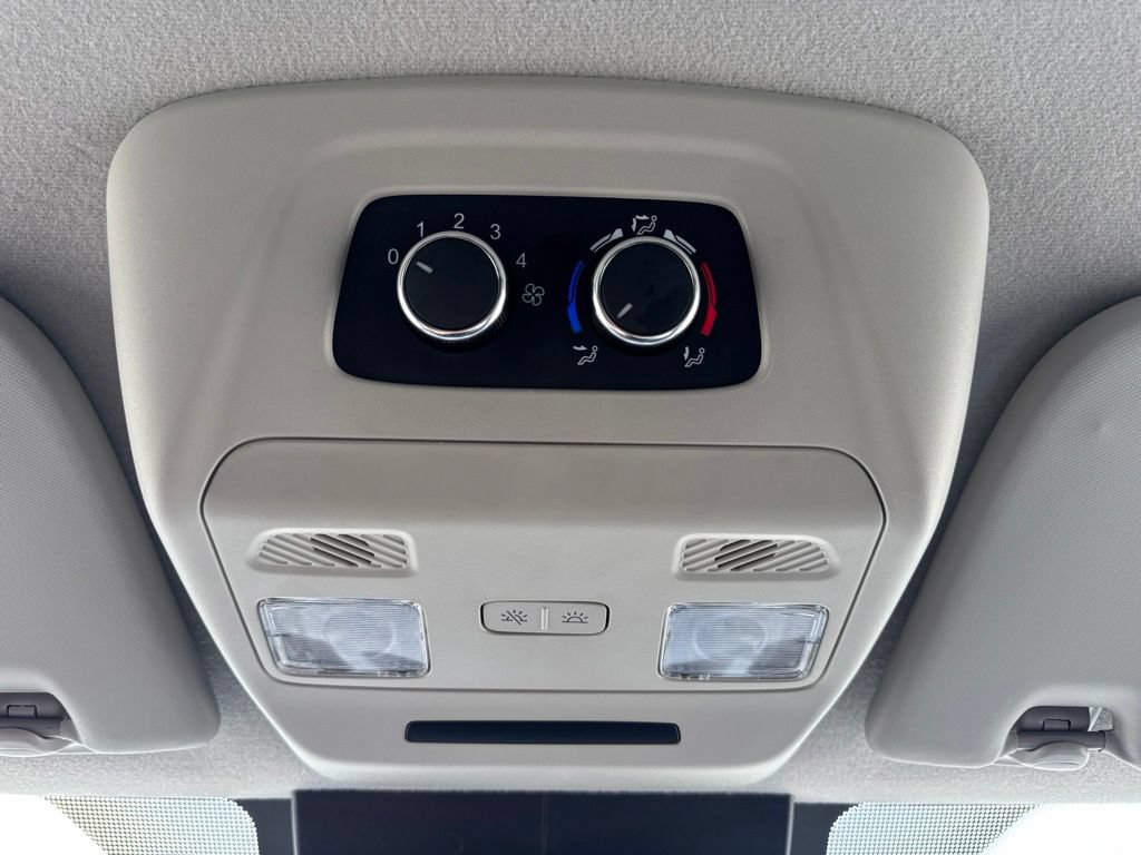Certified 2025 Ford Transit 350 XLT RWD image 17