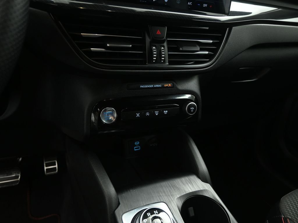 Certified 2023 Ford Escape ST-Line w/ Tech Pack #1 image 16