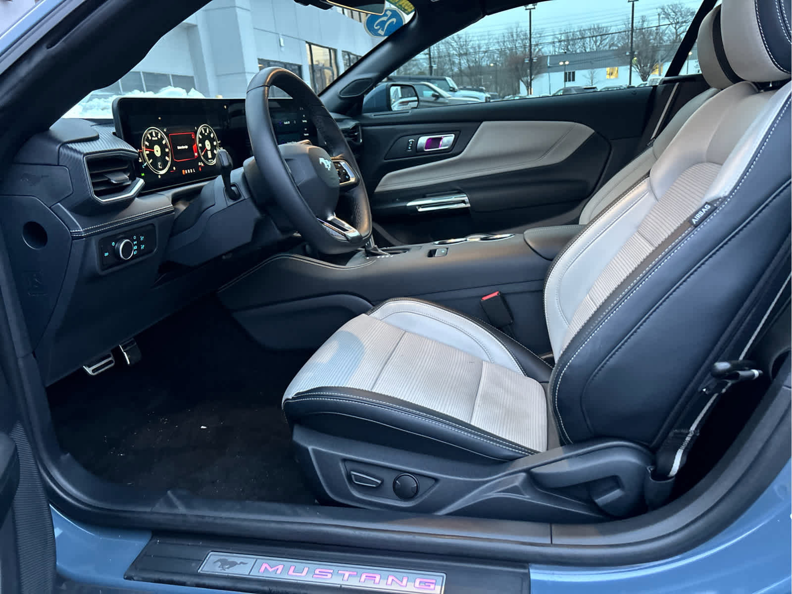 Certified 2025 Ford Mustang Premium image 12