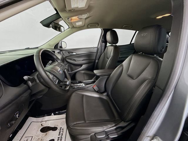 Used 2024 Buick Encore GX Sport Touring image 19