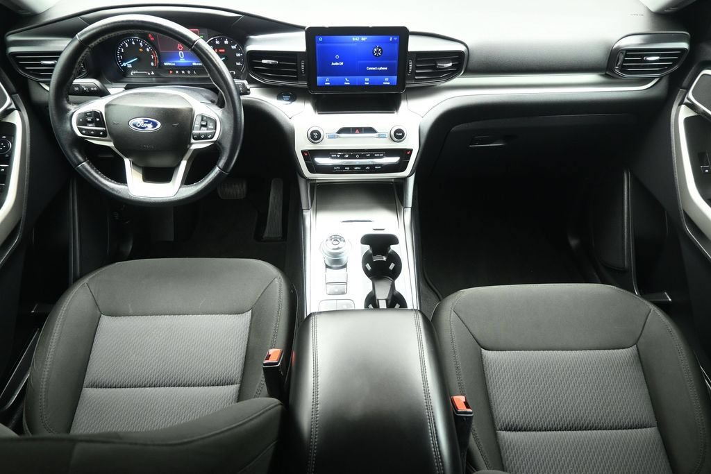 Certified 2022 Ford Explorer XLT RWD image 19