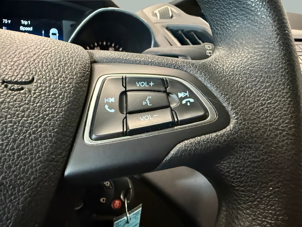 Certified 2017 Ford Escape SE FWD image 19