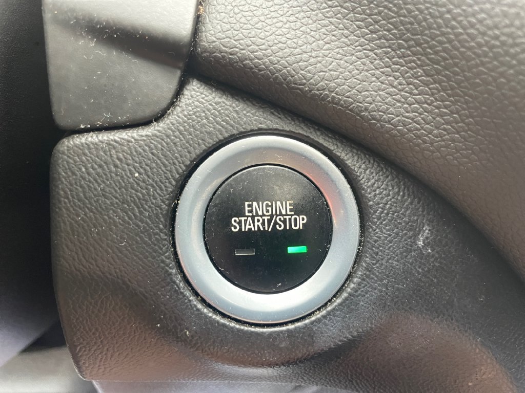 Used 2018 Chevrolet Equinox LT AWD/4WD image 39