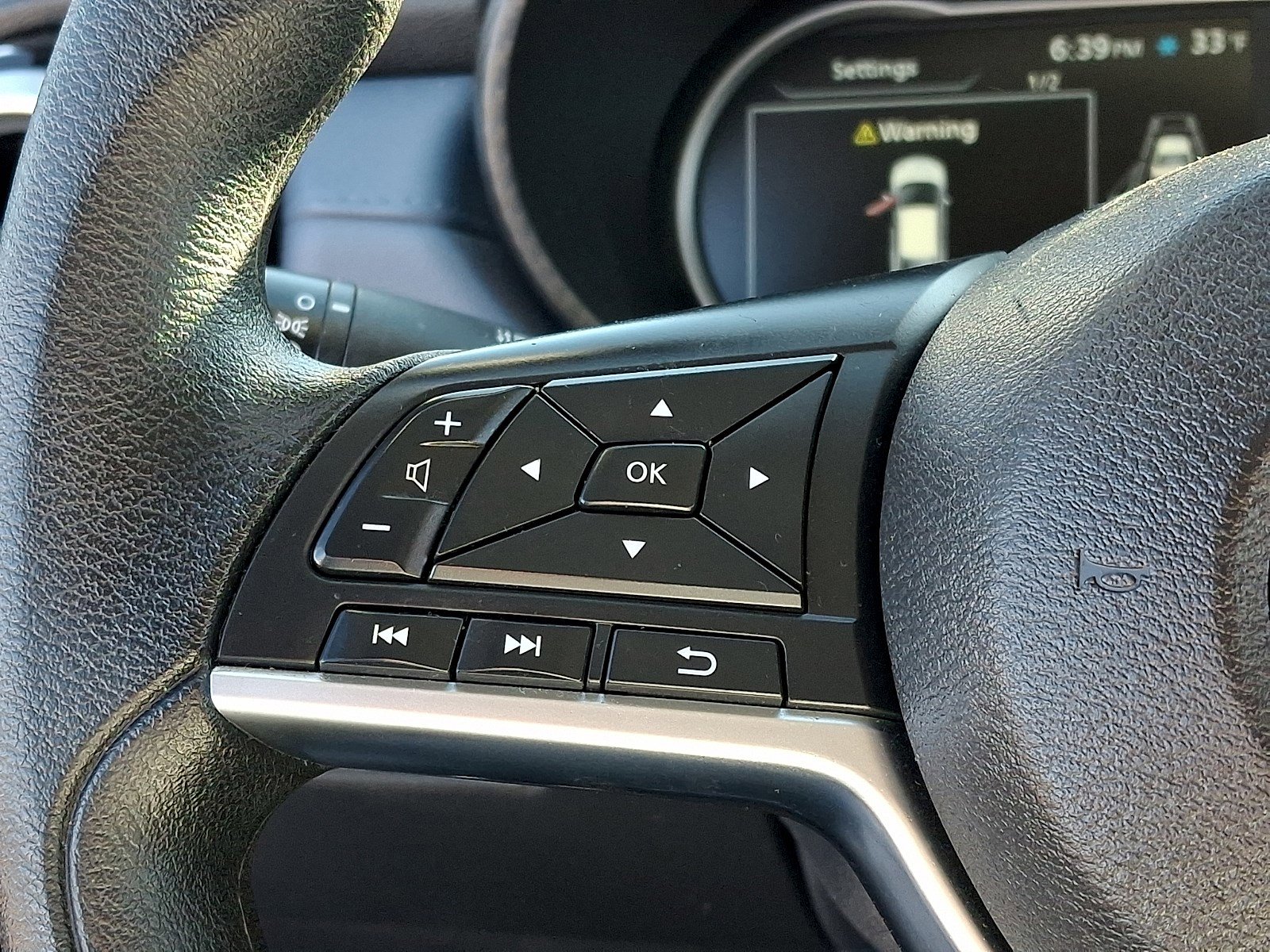 Used 2024 Nissan Versa SV image 19