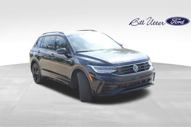 Used 2024 Volkswagen Tiguan SE R-Line FWD image 3