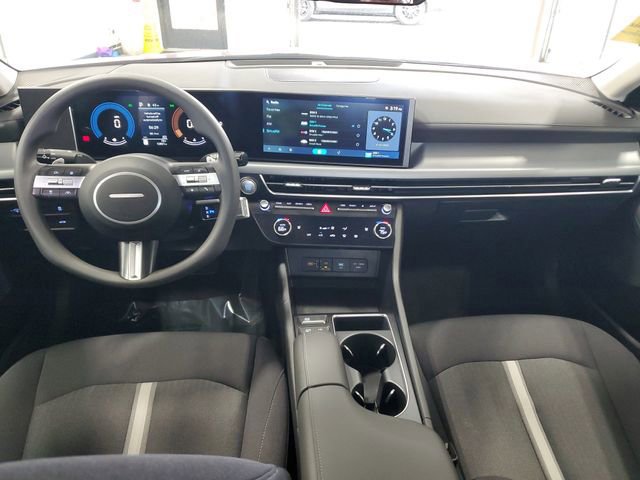 Used 2025 Hyundai Sonata SEL FWD image 9