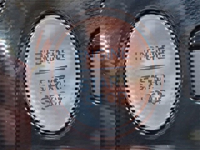 Certified 2023 Ford Escape Platinum w/ Premium Technology Package image 13