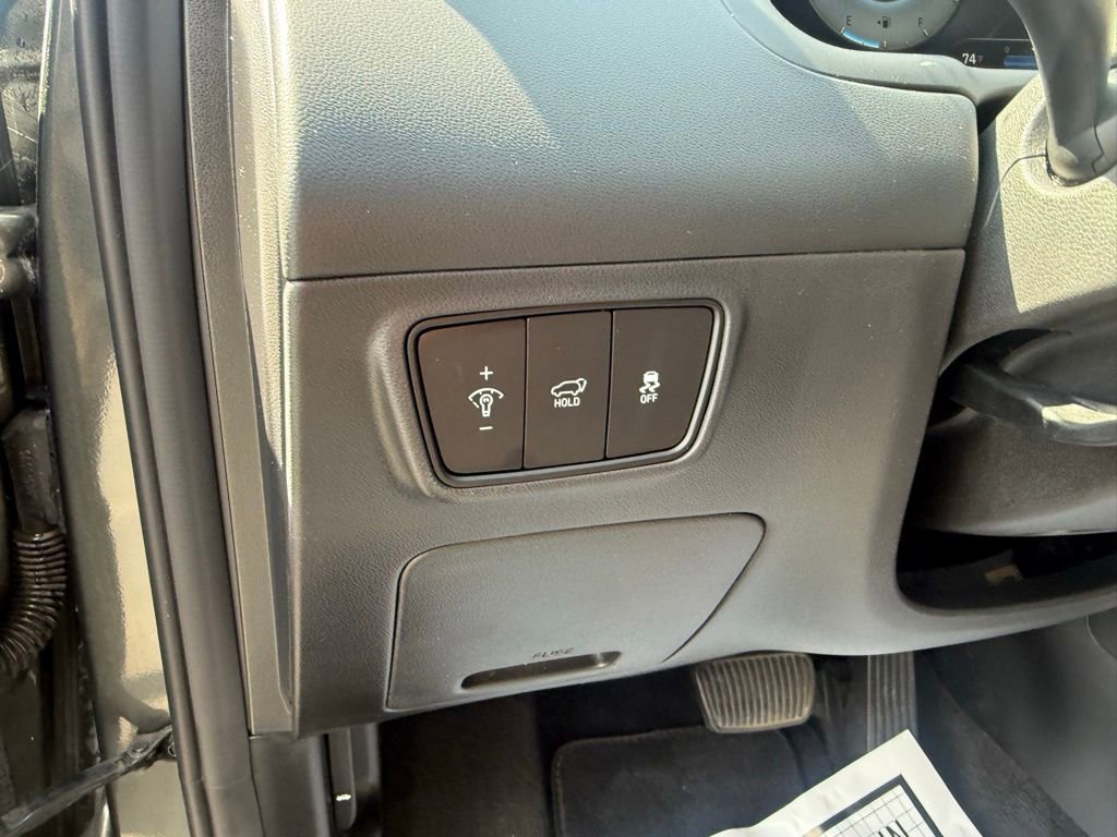 Used 2022 Hyundai Tucson Limited AWD/4WD image 16