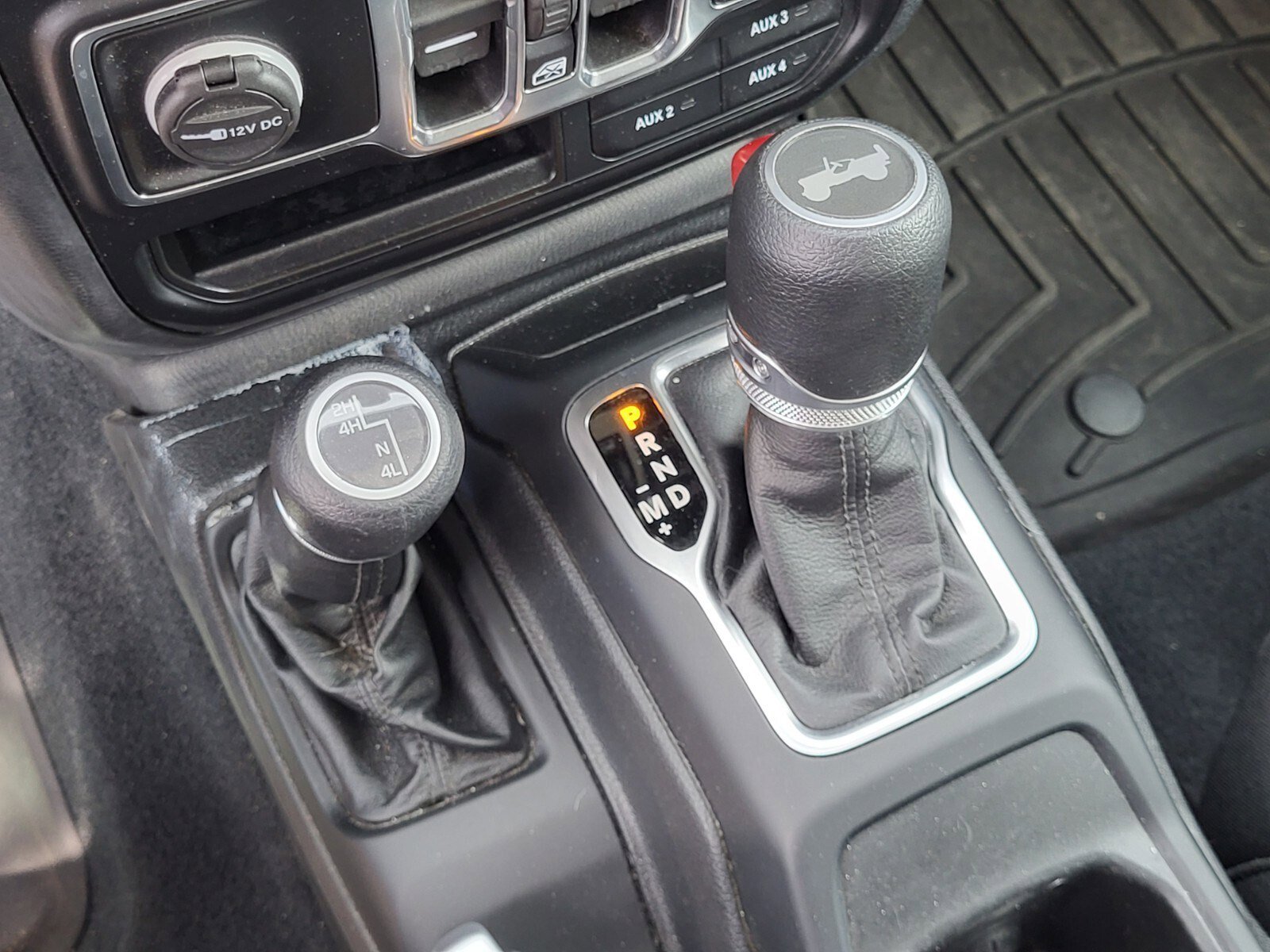 Used 2022 Jeep Wrangler Unlimited Sport image 25