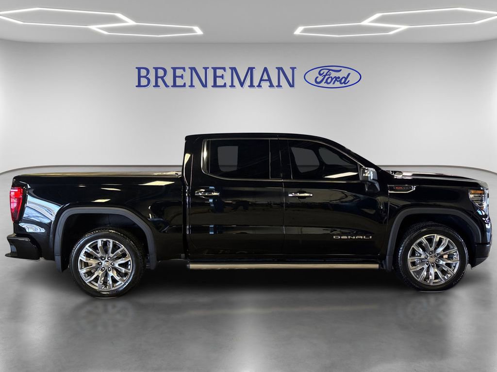 Used 2026 GMC Sierra 1500 Denali AWD/4WD image 4
