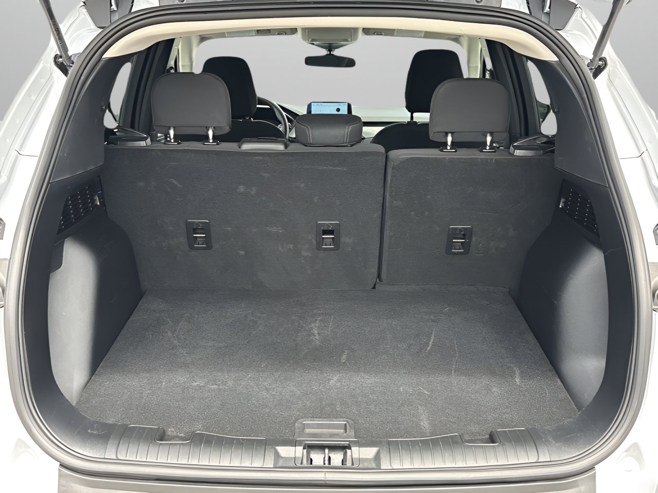 Certified 2025 Ford Escape Active AWD/4WD image 8