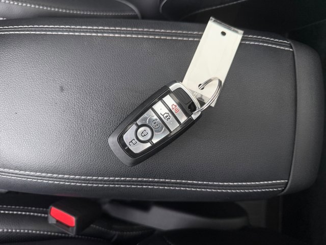 Certified 2023 Ford Escape Platinum w/ Premium Technology Package image 32