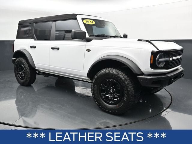 Certified 2024 Ford Bronco Wildtrak AWD/4WD image 2