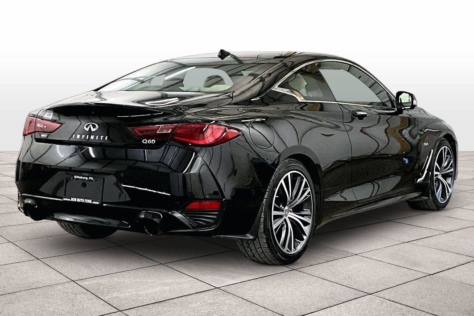 Used 2018 INFINITI Q60 3.0t Luxe w/ Sensory Package 3.0T Luxe image 11