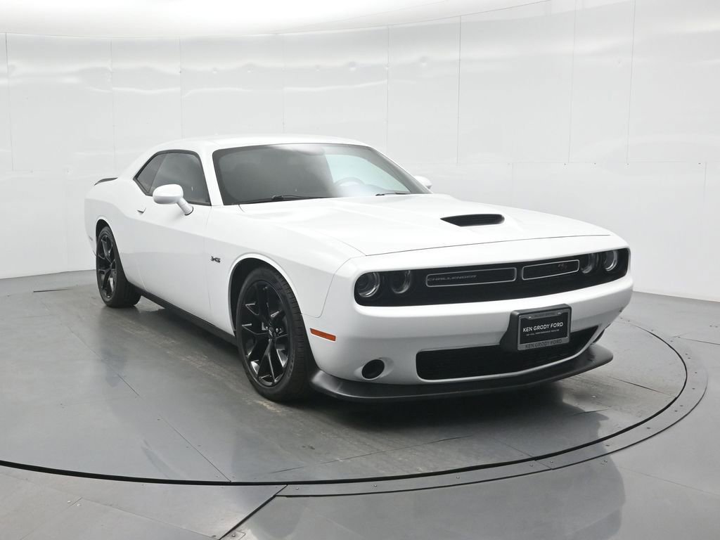 Used 2023 Dodge Challenger R/T video 2