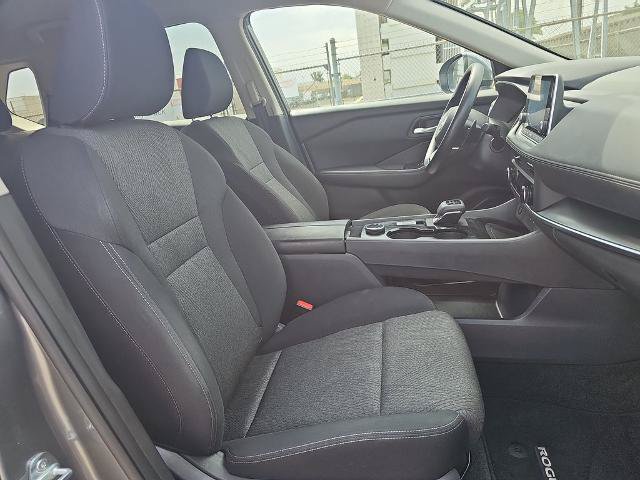 Used 2024 Nissan Rogue SV AWD/4WD image 10