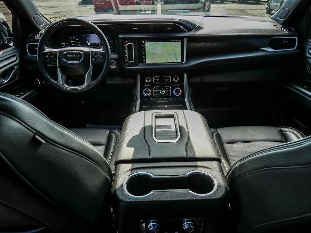 Used 2024 GMC Yukon Denali w/ Advanced Technology Package AWD/4WD image 30