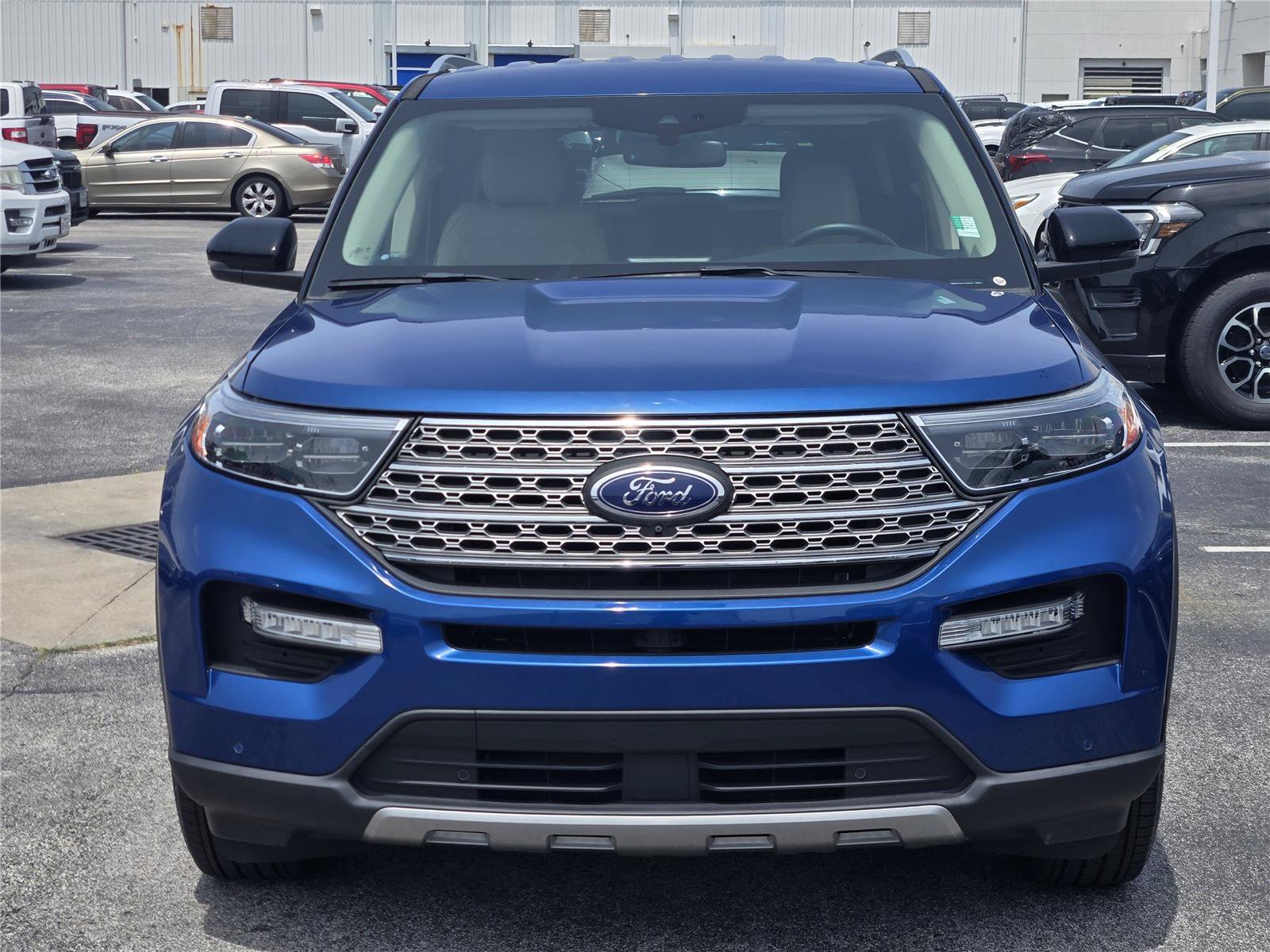Certified 2020 Ford Explorer Limited w/ Hybrid Equipment Group 310A RWD image 2