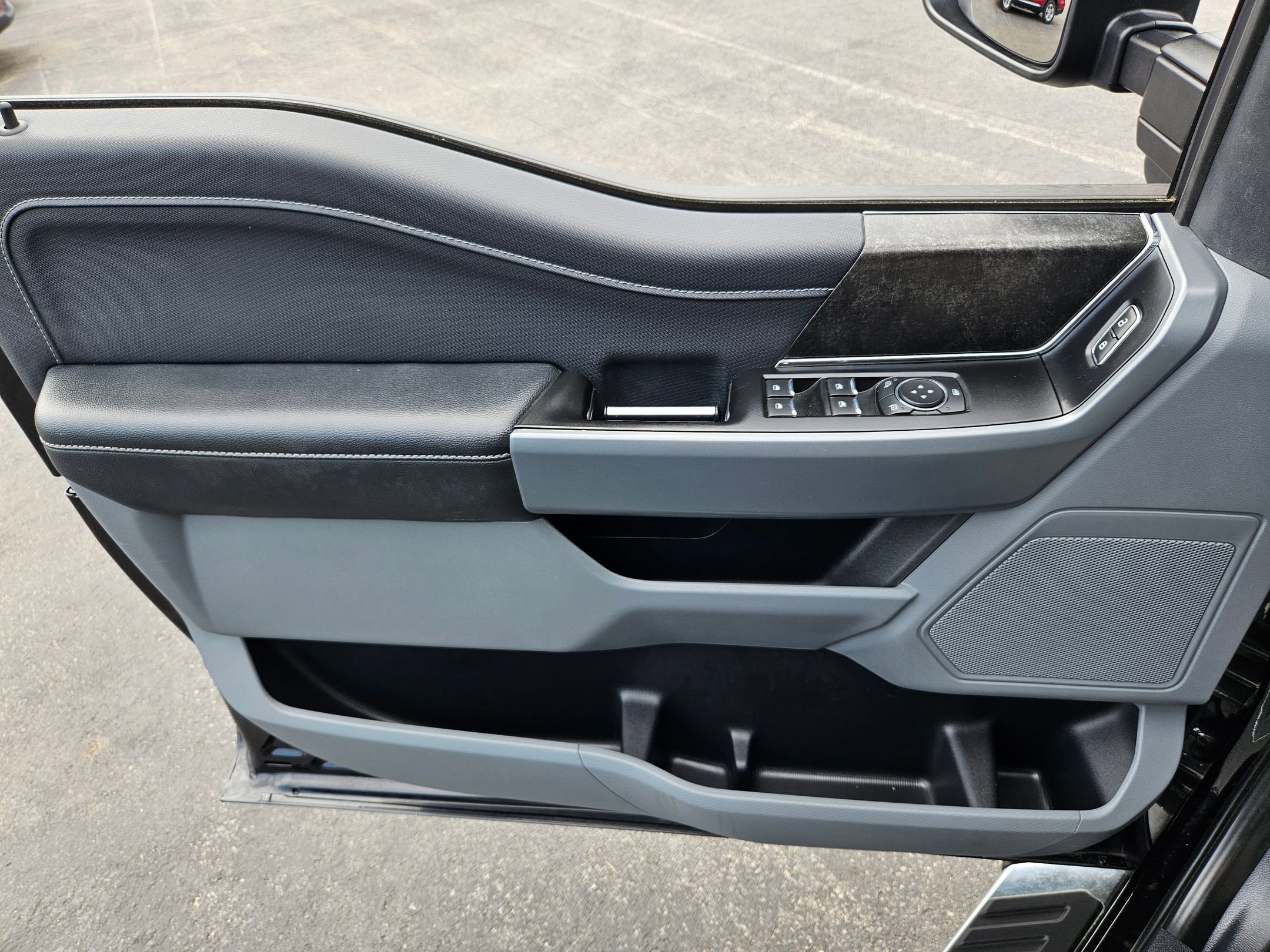 Certified 2022 Ford F150 XLT w/ Equipment Group 302A High image 6