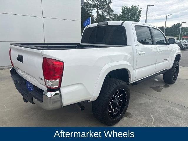 Used 2017 Toyota Tacoma SR5 w/ Tow Package RWD image 5