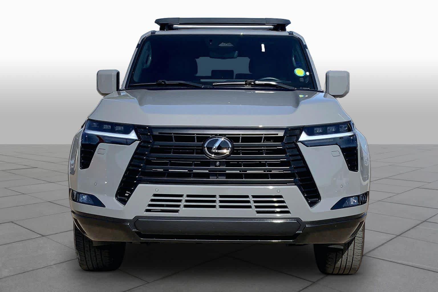 Used 2024 Lexus GX 550 AWD/4WD image 3