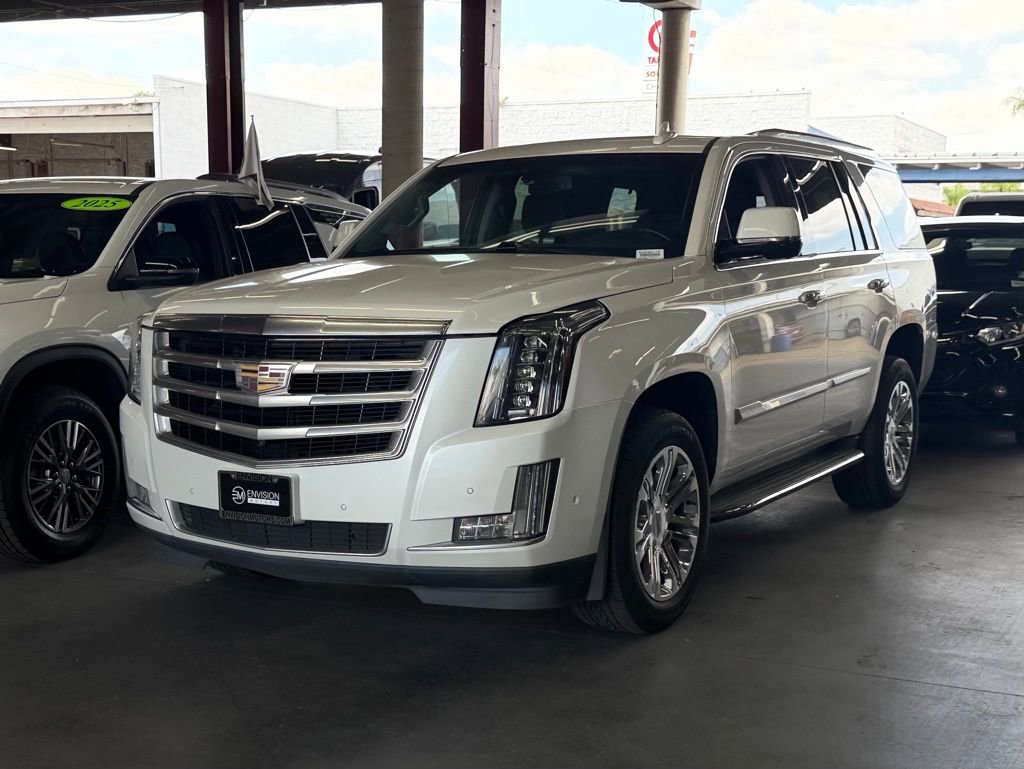 Used 2019 Cadillac Escalade 2WD image 3