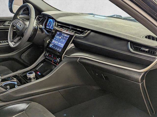 Used 2023 Jeep Grand Cherokee L Laredo AWD/4WD image 22