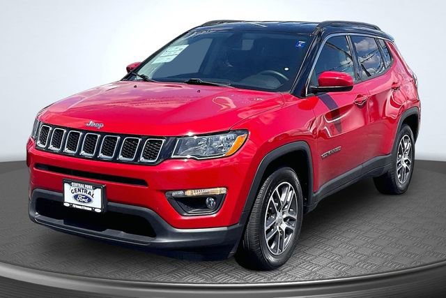 Used 2018 Jeep Compass Latitude w/ Popular Equipment Group FWD image 11