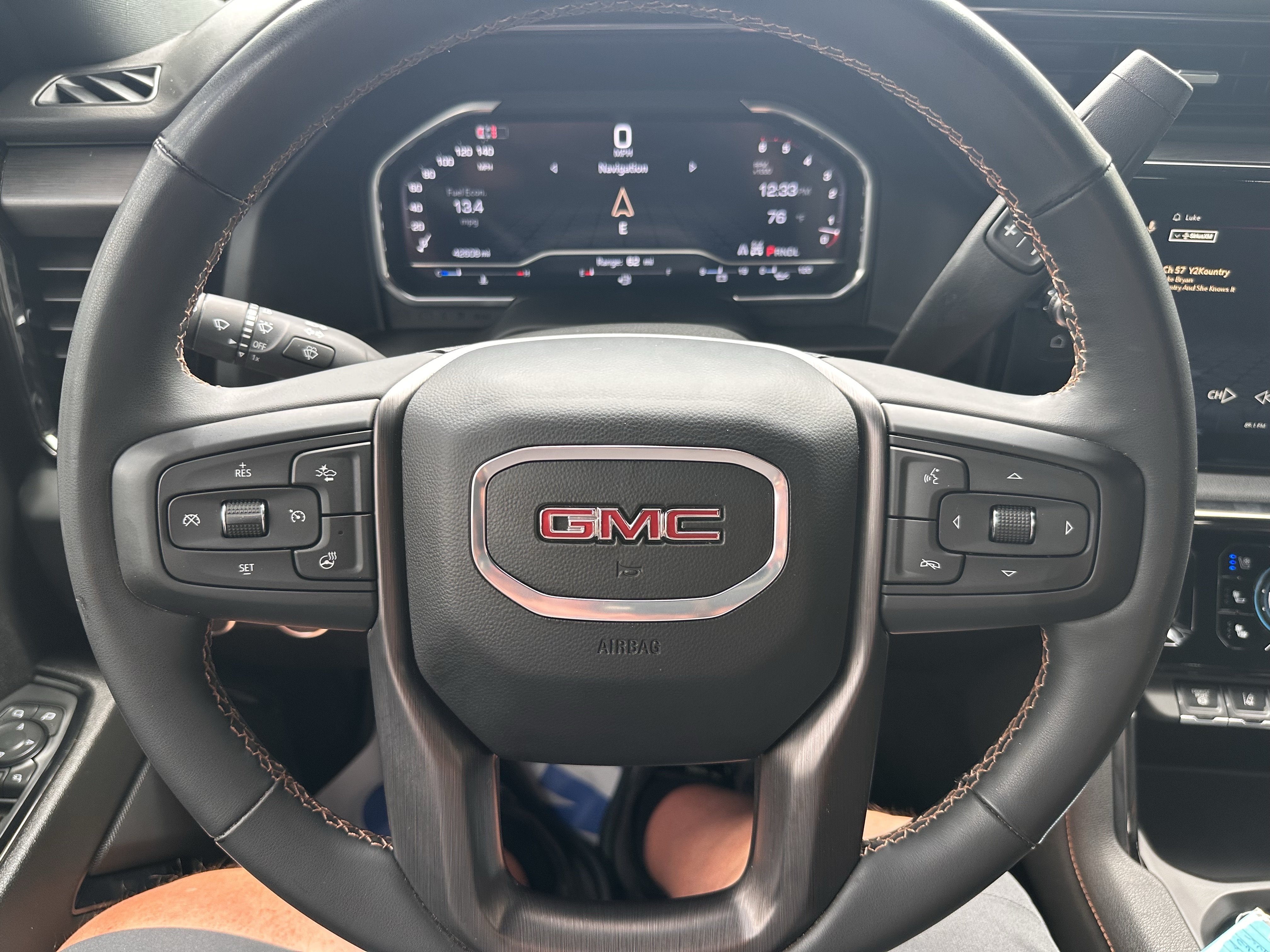 Used 2024 GMC Sierra 2500 AT4 w/ AT4 Premium Plus Package AWD/4WD image 22