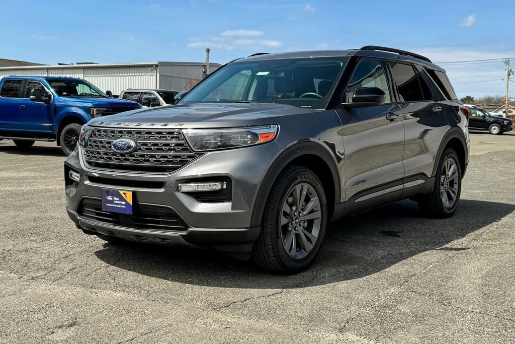 Certified 2022 Ford Explorer XLT w/ Equipment Group 202A AWD/4WD image 7