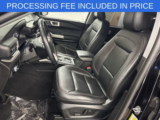 Certified 2023 Ford Explorer XLT w/ Equipment Group 202A AWD/4WD image 3