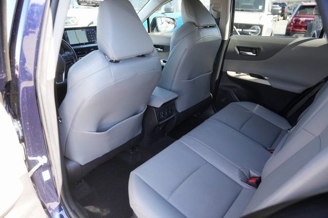 Used 2021 Toyota Venza Limited image 11