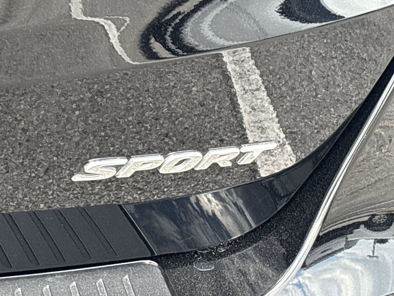 Used 2024 Honda Odyssey Sport image 16