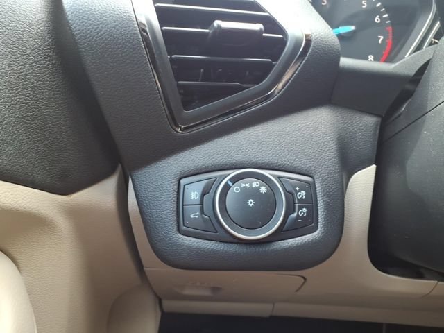 Certified 2018 Ford Escape Titanium FWD image 13