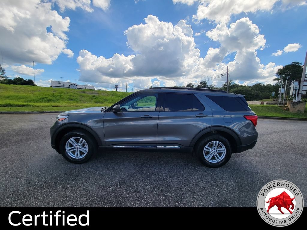 Certified 2023 Ford Explorer XLT w/ Equipment Group 202A AWD/4WD image 3