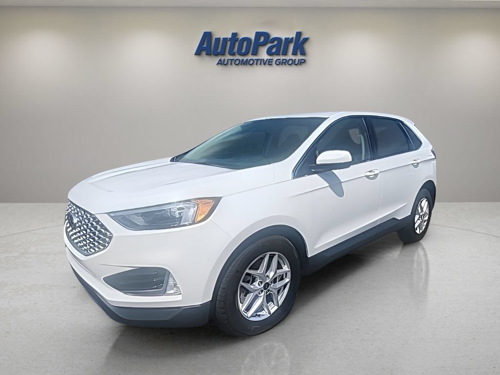 Certified 2024 Ford Edge SEL w/ Convenience Package AWD/4WD image 3