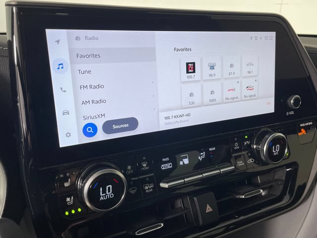 Used 2024 Toyota Highlander Limited AWD/4WD image 7