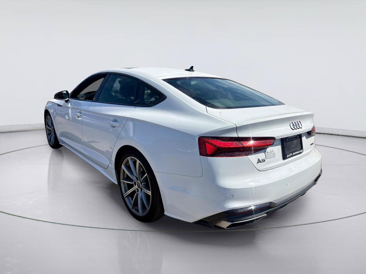 Used 2025 Audi A5 2.0T Premium AWD/4WD image 5