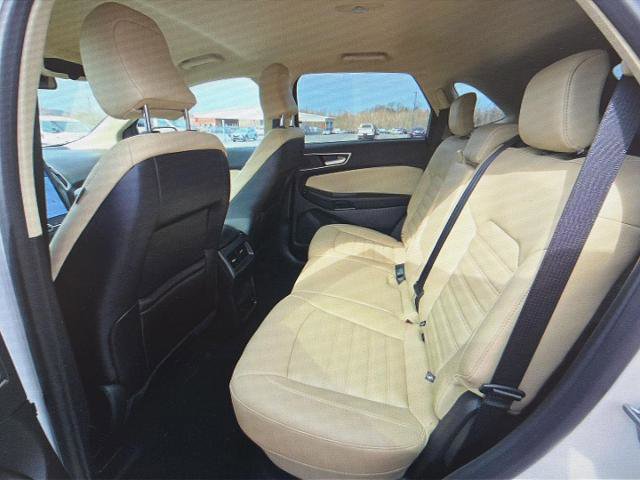 Certified 2022 Ford Edge SEL w/ Convenience Package AWD/4WD image 12
