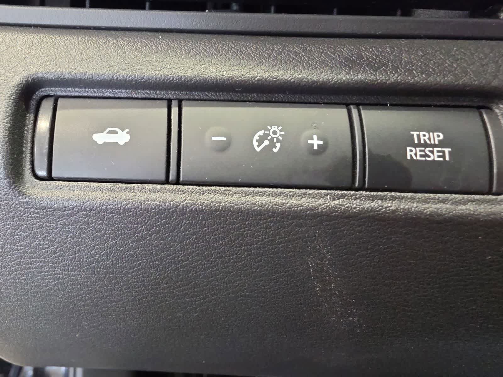 Used 2024 Nissan Altima 2.5 SR FWD image 17