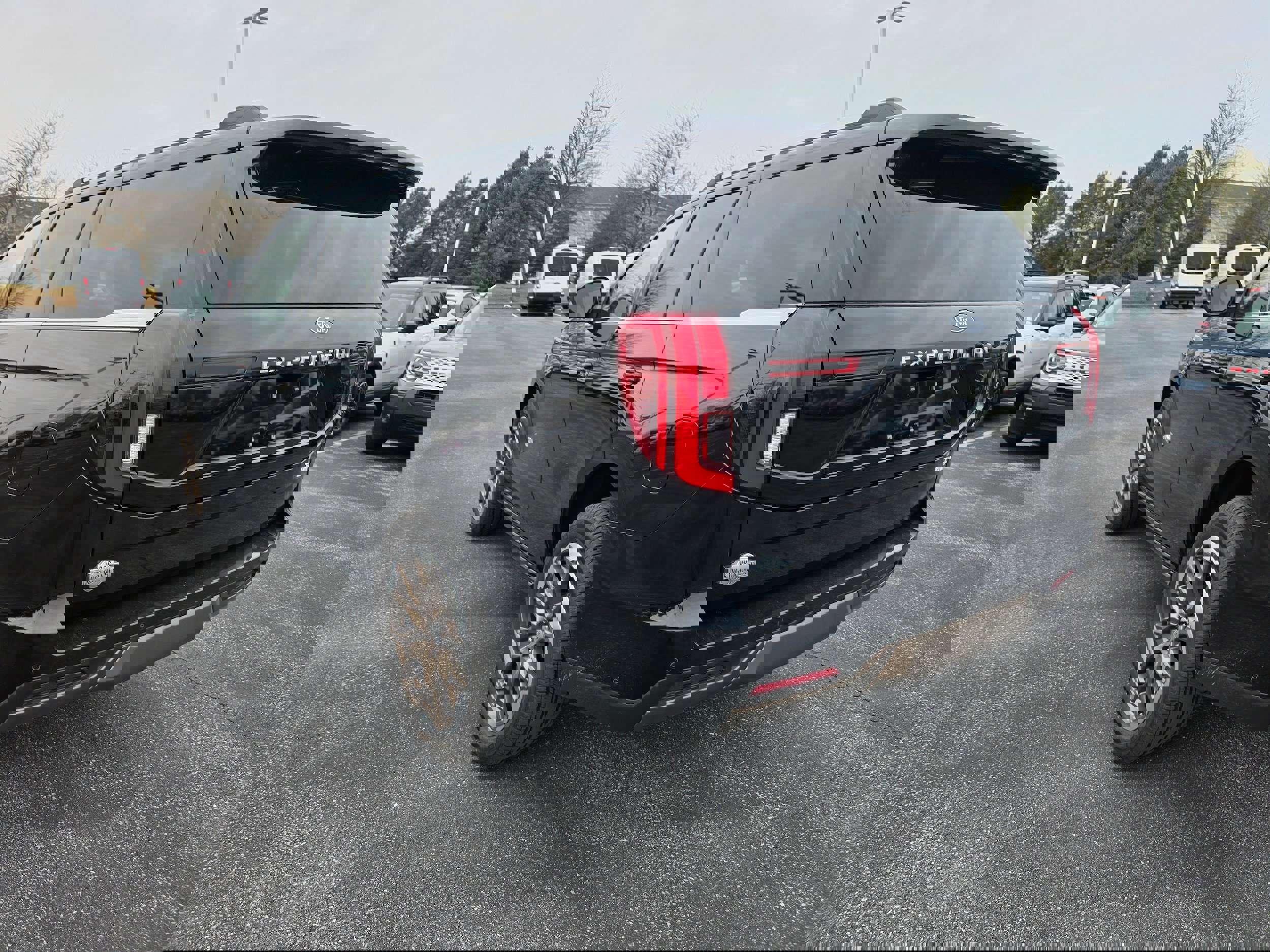 Certified 2025 Ford Expedition King Ranch image 3