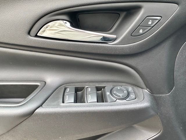 Used 2020 Chevrolet Equinox LT w/ Driver Convenience Package image 35